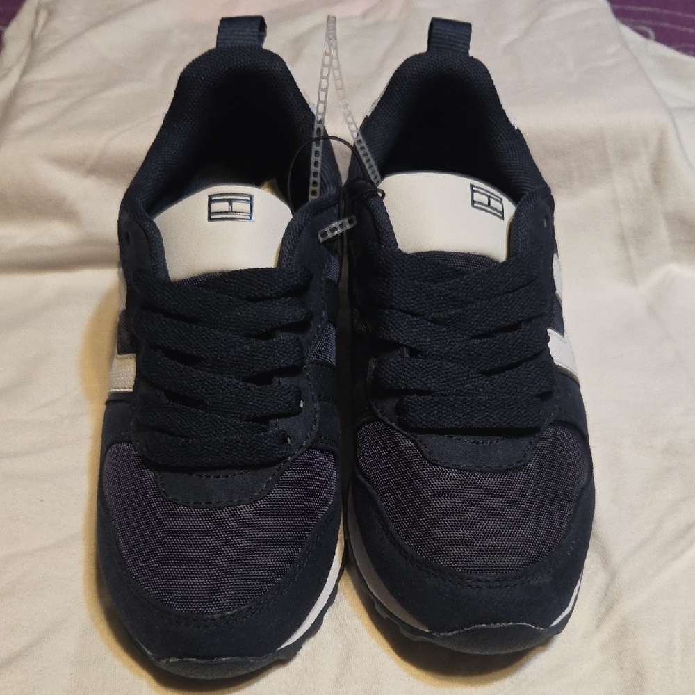 Tommy Hilfiger Black Sneakers with Red and White Details - Picture 2 of 4